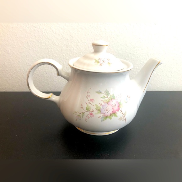 Salem China English Collection Teapot - Picture 2 of 6